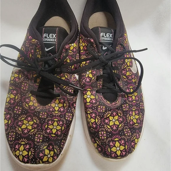 NIKE EUC Flex Experience 8 - Size 9 - Picture 7 of 11